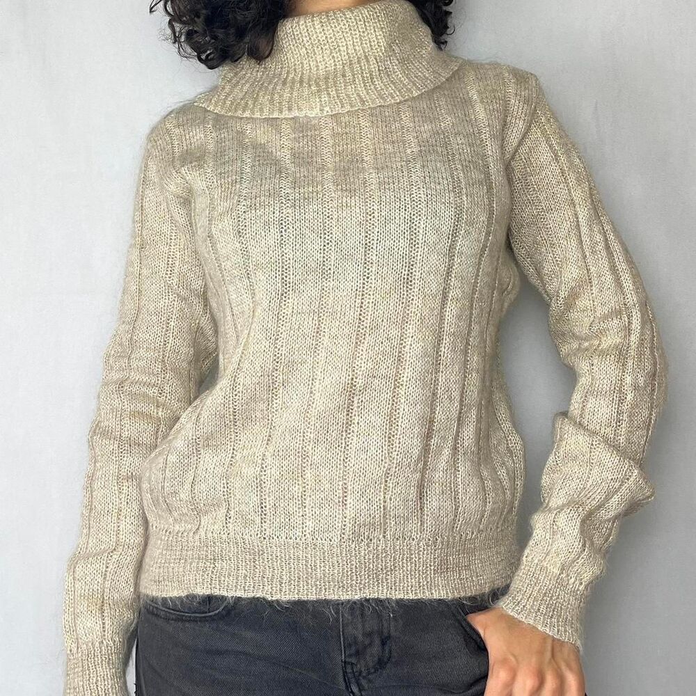 Unbranded Women's Cream and Tan Jumper